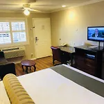 Dynasty Suites Hotel